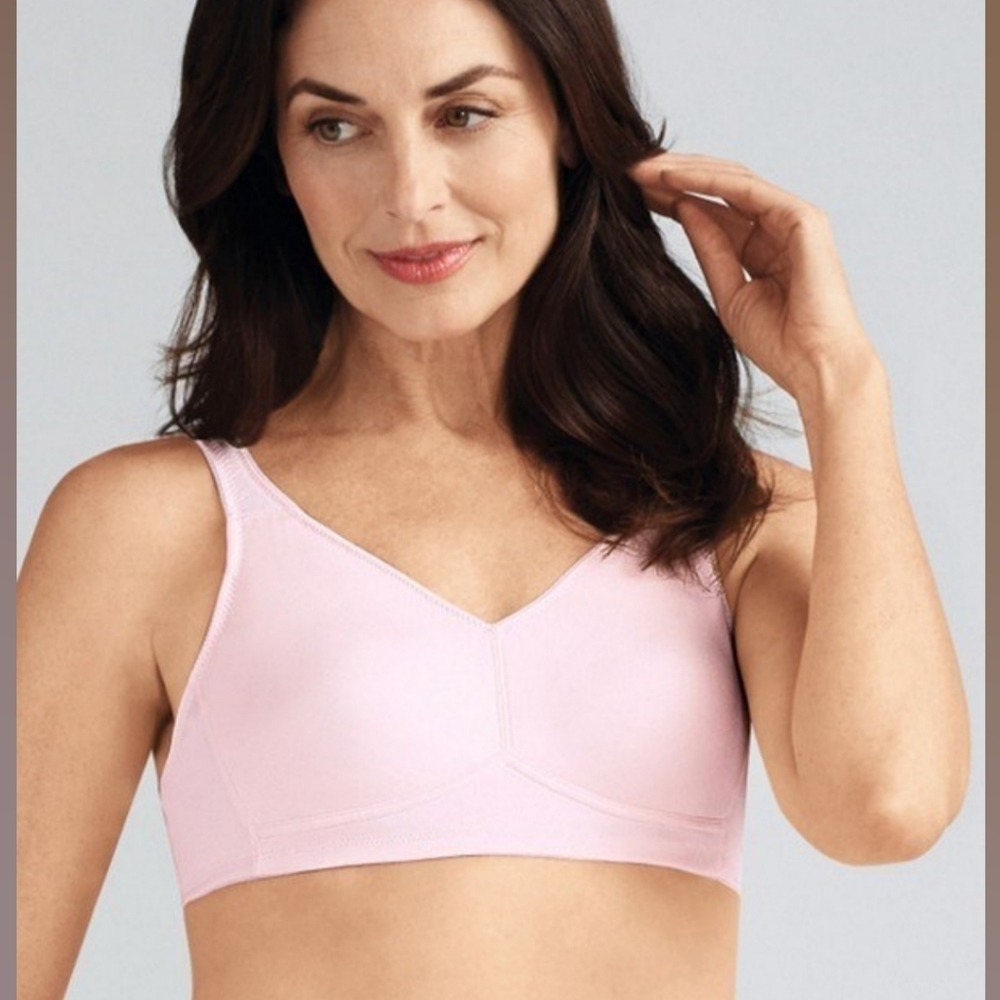 Sz 38B Ivory Amoena "Marlena" Wirefree Bra